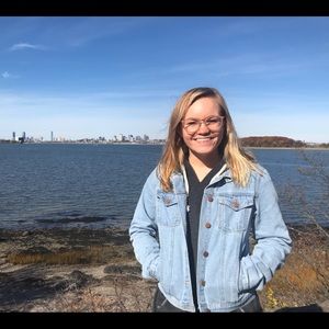 Meet your Posher, Ellie